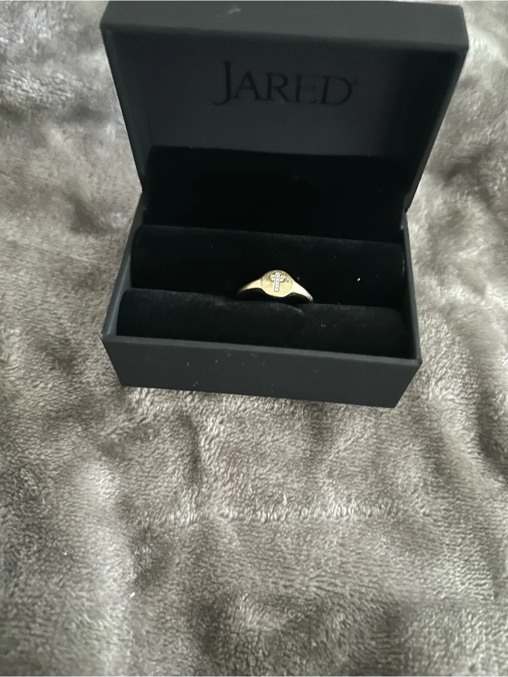 Women’s 14k gold signet ring size8